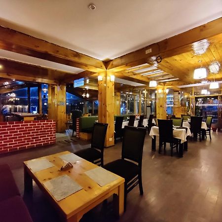 The Whispering Inn Resort And Bar Manāli Eksteriør billede