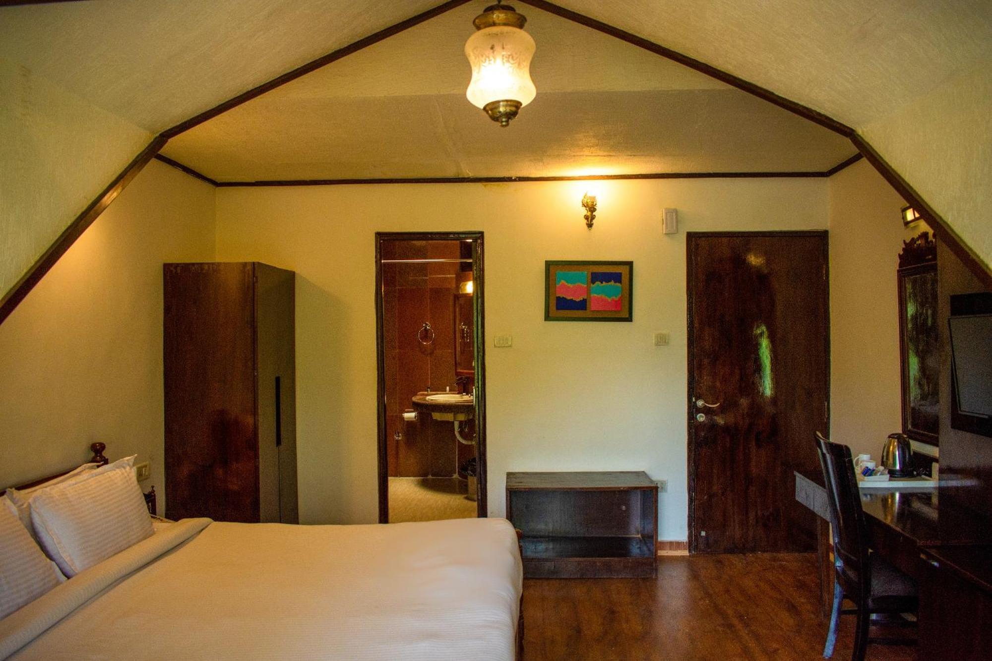 The Whispering Inn Resort And Bar Manāli Eksteriør billede